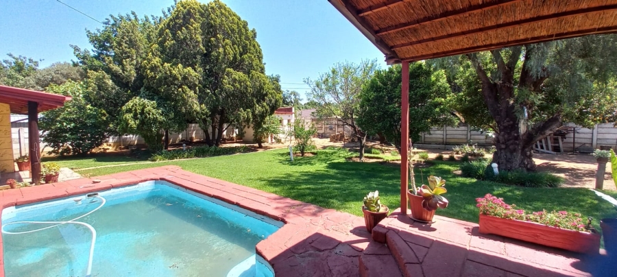 4 Bedroom Property for Sale in Meiringspark North West